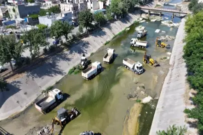 ASKİ, Sarıçam Deresi’nde kapsamlı temizlik başlattı