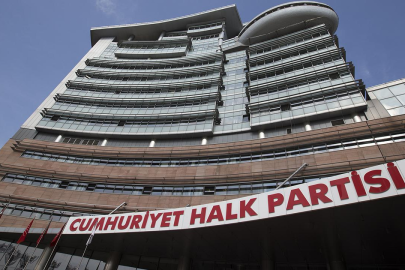 CHP'den grup başkanlığı açıklaması. Müslim Sarı: Özel'in yerine Öztrak'ın atandığı haberi gerçek değil