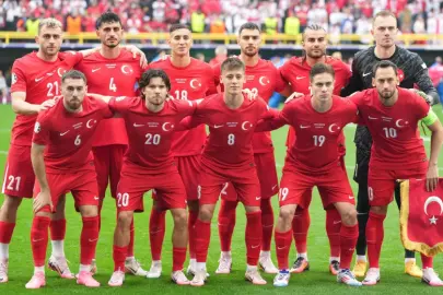 Kayseri Büyükşehir'den dev ekranda milli maç keyfi