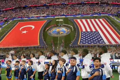 Türkiye-ABD maçında milli marş skandalı! Hem futbolcular hem de taraftarlar şaşkına döndü